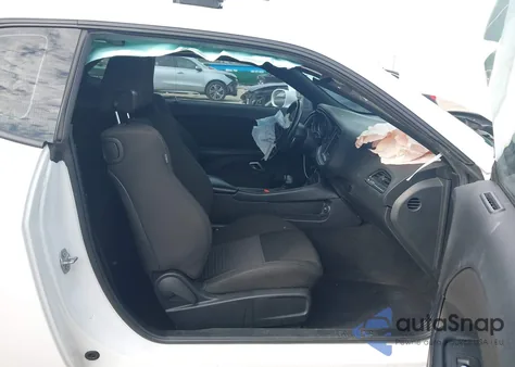 2022 Dodge Challenger Gt z USA, uszkodzony, nr VIN 2C3CDZJG6NH230053